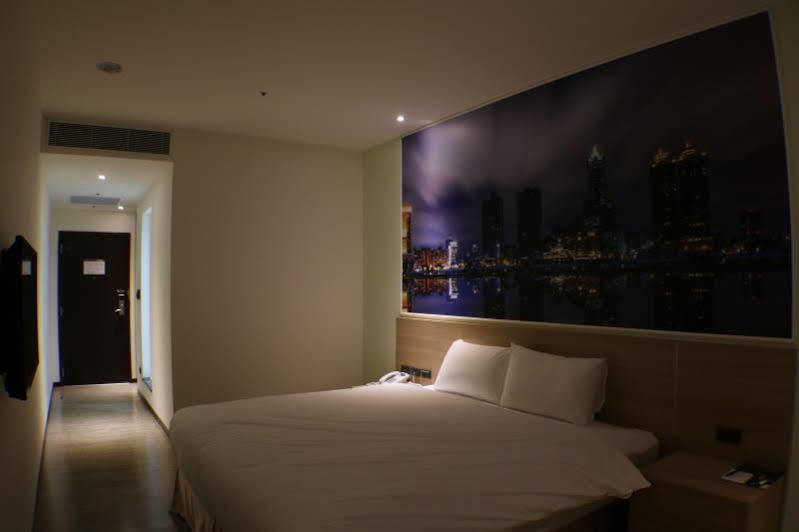 Mingli Hotel Kaohsiung Luaran gambar